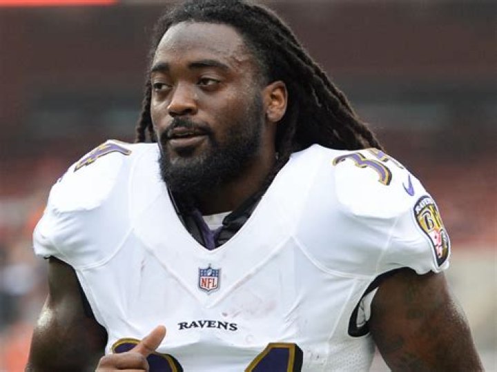 Alex Collins family, wife, children, parents, siblings