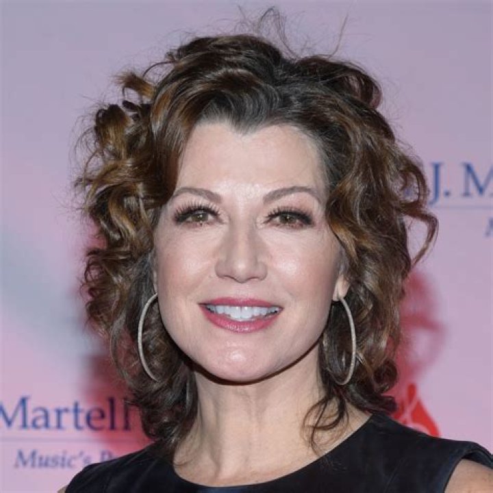 Amy Grant Height, Weight, Net Worth, Age, Birthday, Wikipedia, Who, Nationality, Biography