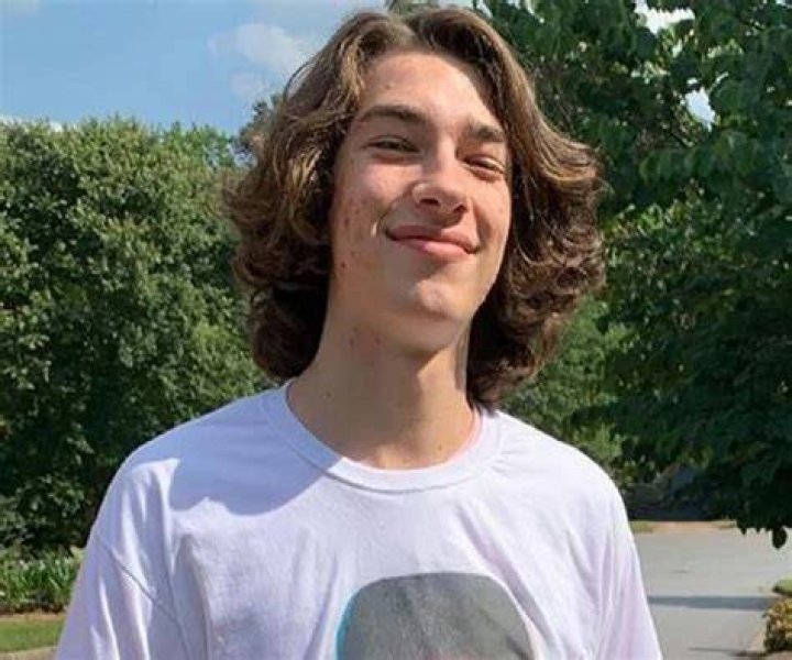Baylen Levine Net Worth & Earnings (2024)
