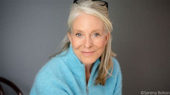 Bonnie Garmus Height, Weight, Net Worth, Age, Birthday, Wikipedia, Who, Nationality, Biography
