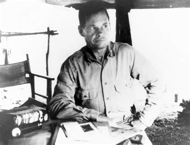 Chesty Puller Biography - Facts, Childhood, Family Life & Achievements