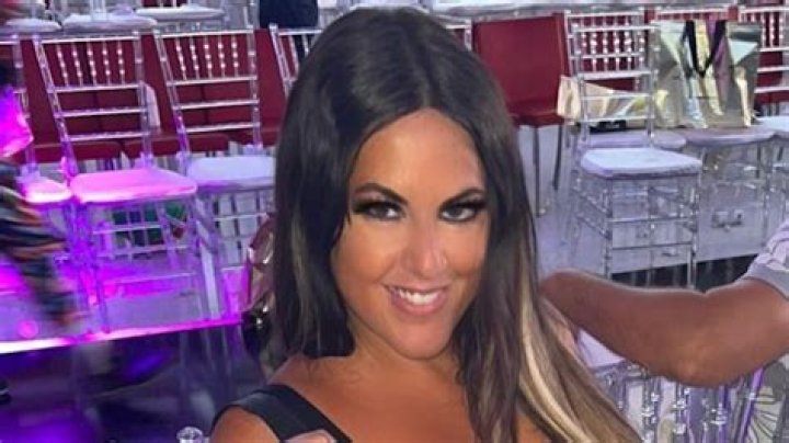 Claudia Romani in Bikini Welcomes Messi to Miami — Celebwell