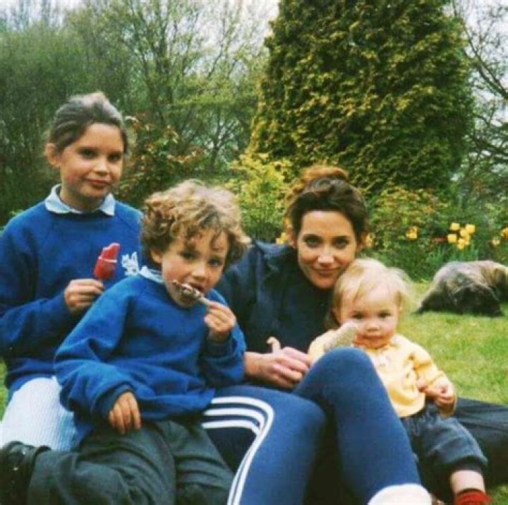Deborah MackinWho Is Florence Pugh Mother Deborah Mackin? Personal Details On Her Parents Explored