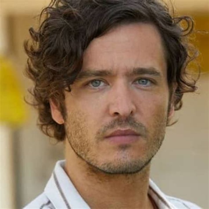 Does The Game Of Thrones Actor Alexander Vlahos Have A Wife? Facts On His Relationship Status