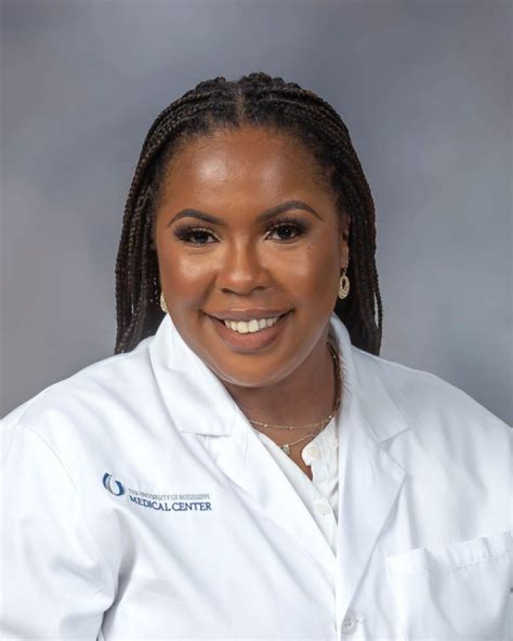 Dr. Courtney Mccall, DO – Rockville Centre, NY