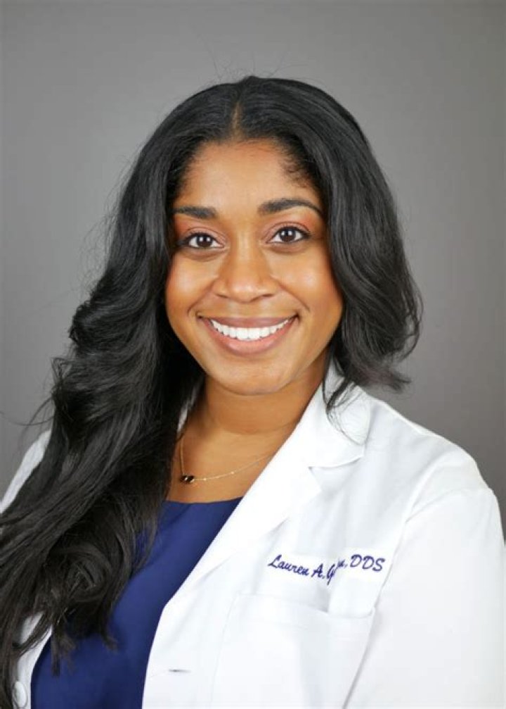 Dr. Lauren Misik, MD – Girard, OH