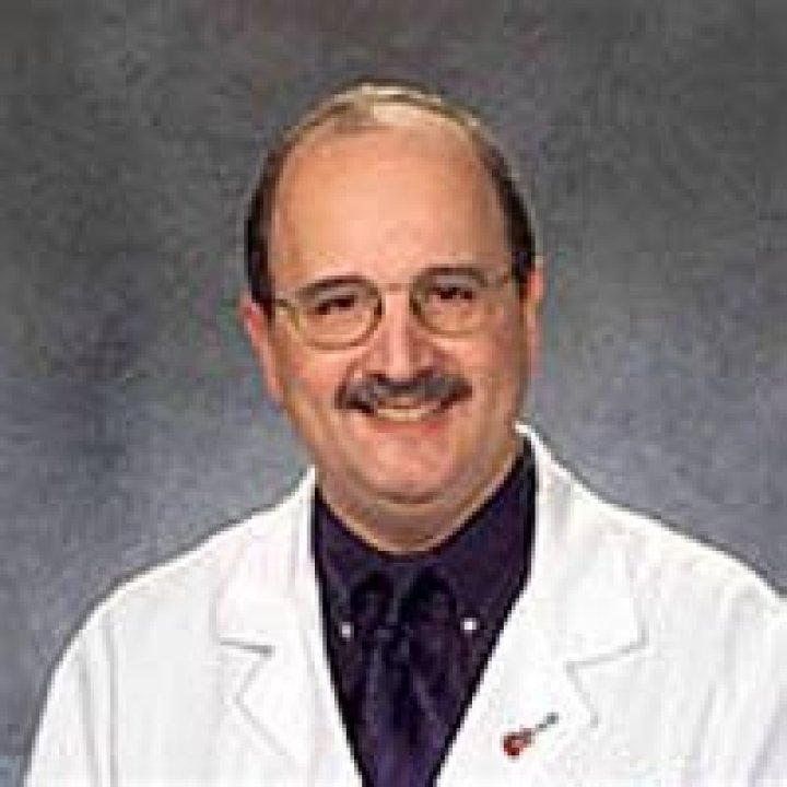 Dr. Leopoldo DeLucca, MD – Fort Dodge, IA