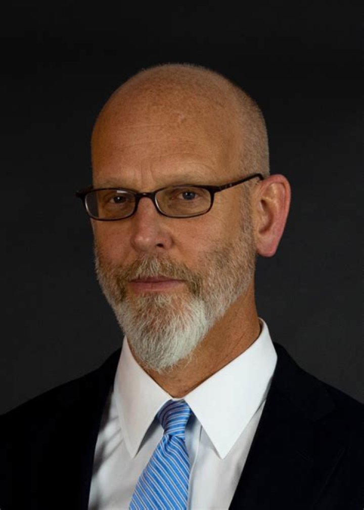 Dr. Leslie Schwendeman, MD – Canfield, OH