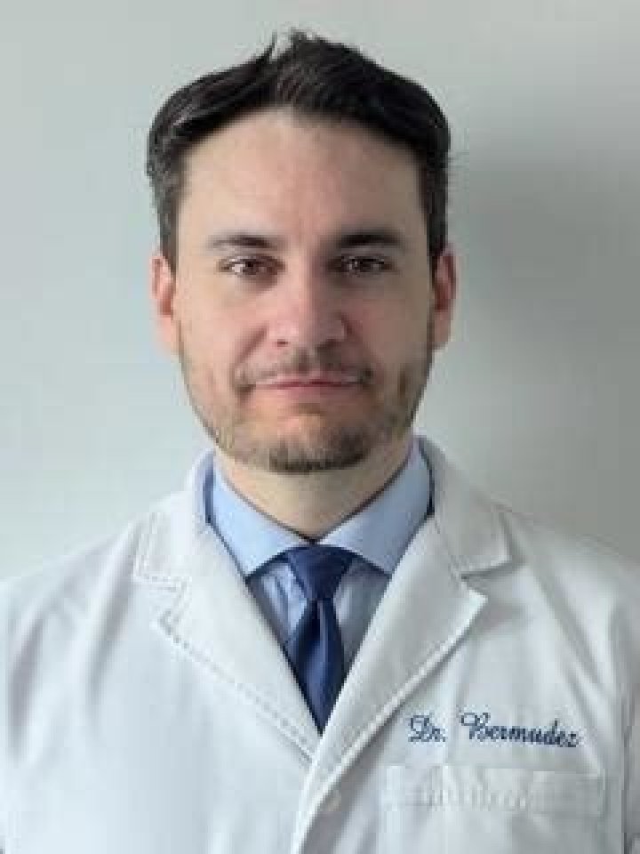 Dr. Luis Bermudez, MD – Miami, FL