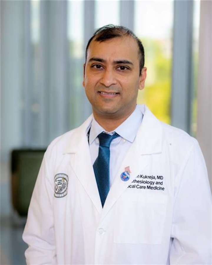 Dr. Naveen Kukreja, MD – Houston, TX