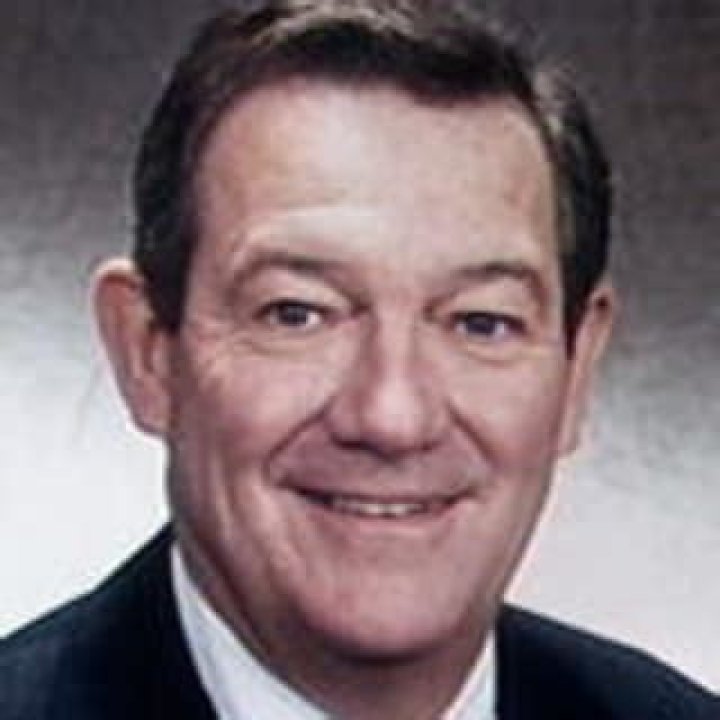 Dr. Robert Noone Sr., MD – Haverford, PA