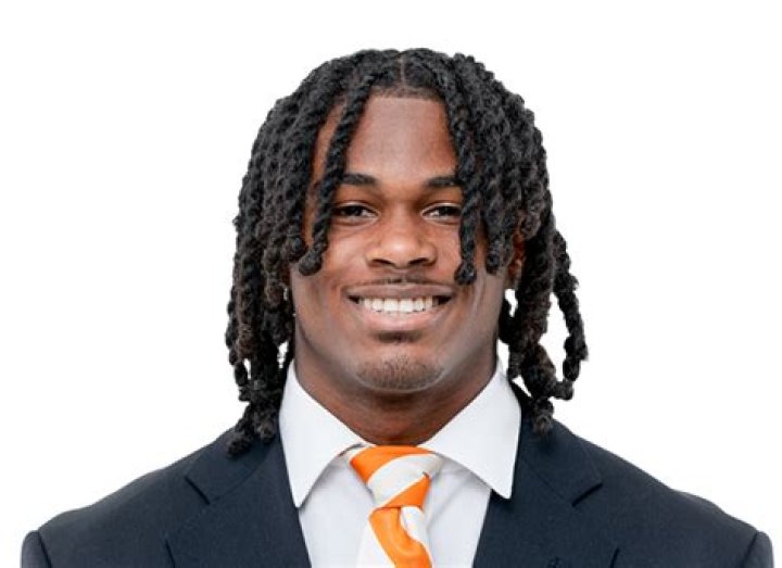 Gerald McCoy Height, Weight, Net Worth, Age, Birthday, Wikipedia, Who, Instagram, Biography