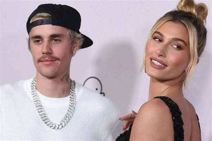 Hailey Baldwin Admits That Getting Compared To Justin Bieber’s Exes Makes Her Feel Like ‘Less Of A Woman!’