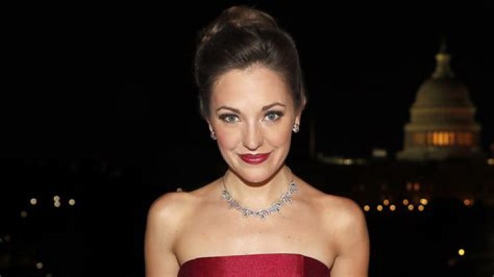 Hannah Brown Height, Weight, Net Worth, Age, Birthday, Wikipedia, Who, Instagram, Biography