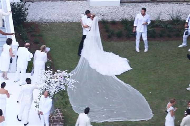 How many times has Ben Affleck been married?