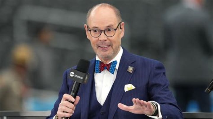 
How Much Money Does Ernie Johnson Jr Make? Latest Income Salary
