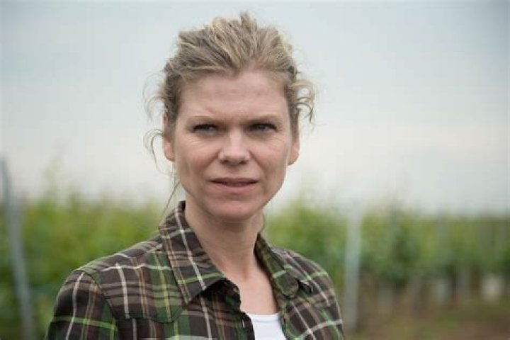 
Inge Paulussen Height, Weight, Net Worth, Age, Birthday, Wikipedia, Who, Nationality, Biography 