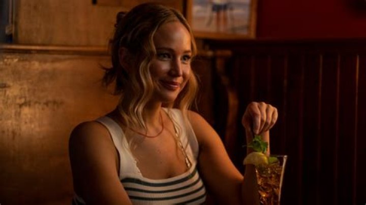 Jennifer Lawrence’s raunchy new comedy demonstrates the disconnect between critics and audiences