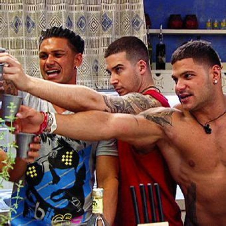Jersey Shore Season 4-01 ‘Italy Gets Smushed’ Recap