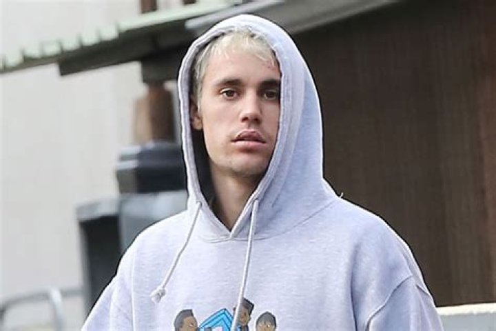Justin Bieber Debuts New Chest Tattoo And It’s Huge – Check It Out!