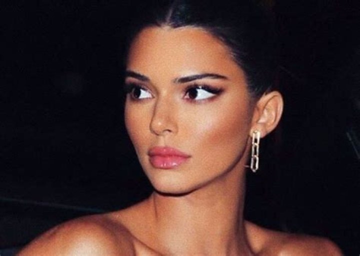 Kendall Jenner Rocks Mini-Dress As She And Khloe Kardashian Skip Kylie’s Birthday Party