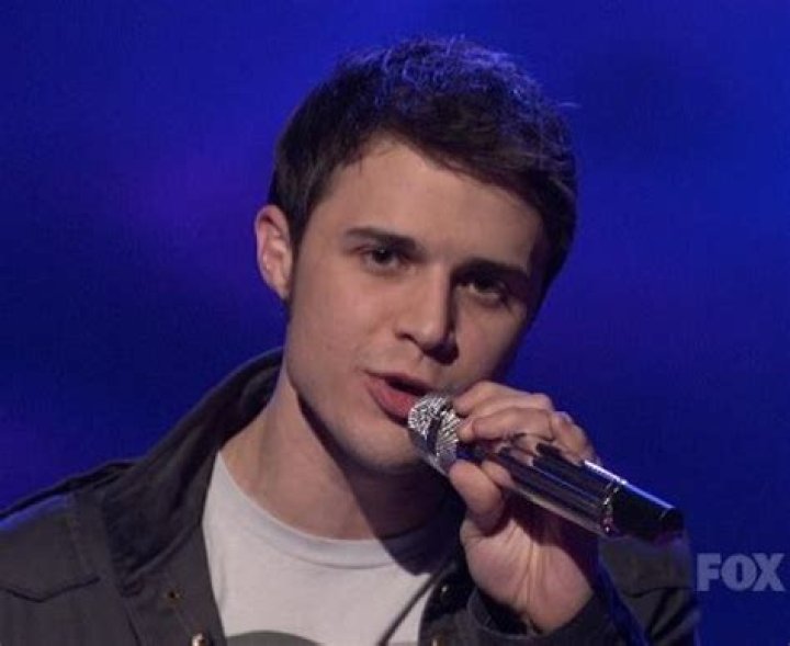 Kris Allen Biography - Childhood, Life Achievements & Timeline