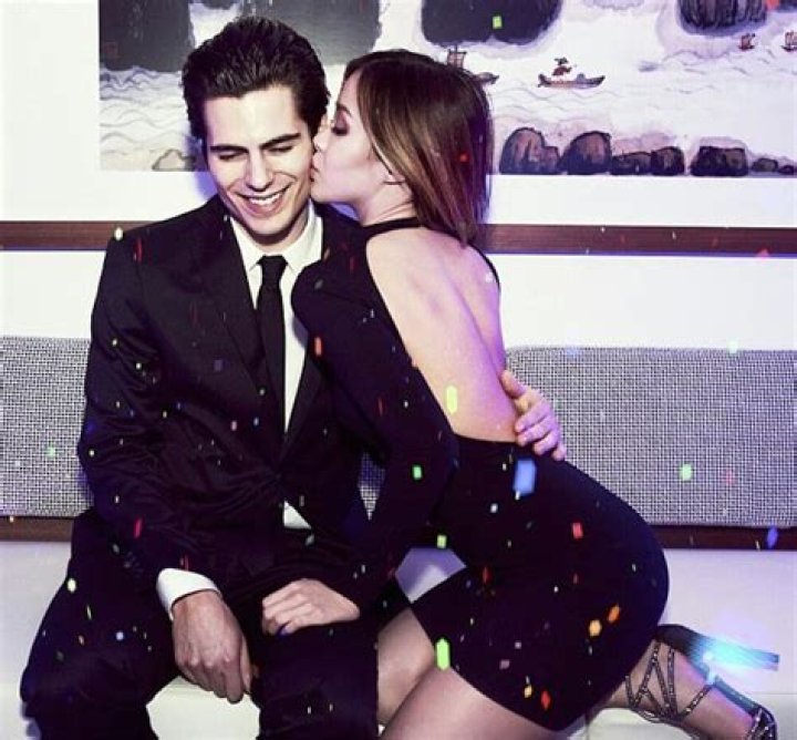 Michelle Phan Boyfriend Dominique Capraro’s Wiki: Age, Married, Husband, Net Worth & Family