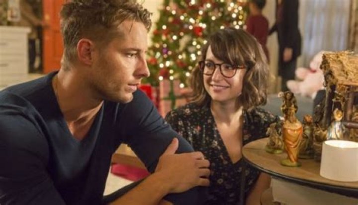 
Milana Vayntrub’s Relationship Status, Net Worth, and Boyfriend! 