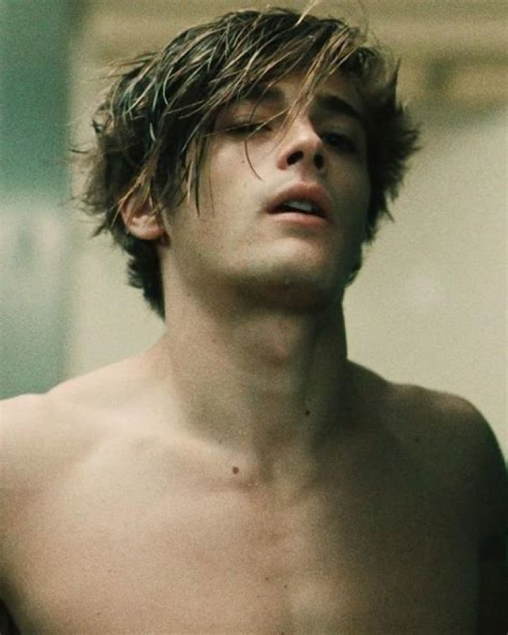 New Details Emerge About The Full-Frontal Male Nudity Scene In Popstar