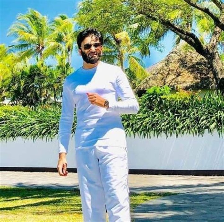 Peer Saqib Shami Height, Weight, Net Worth, Age, Birthday, Wikipedia, Who, Instagram, Biography