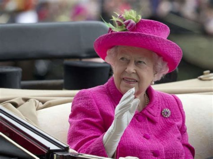 Queen Elizabeth II’s Royal Footer Diagnosed With COVID-19