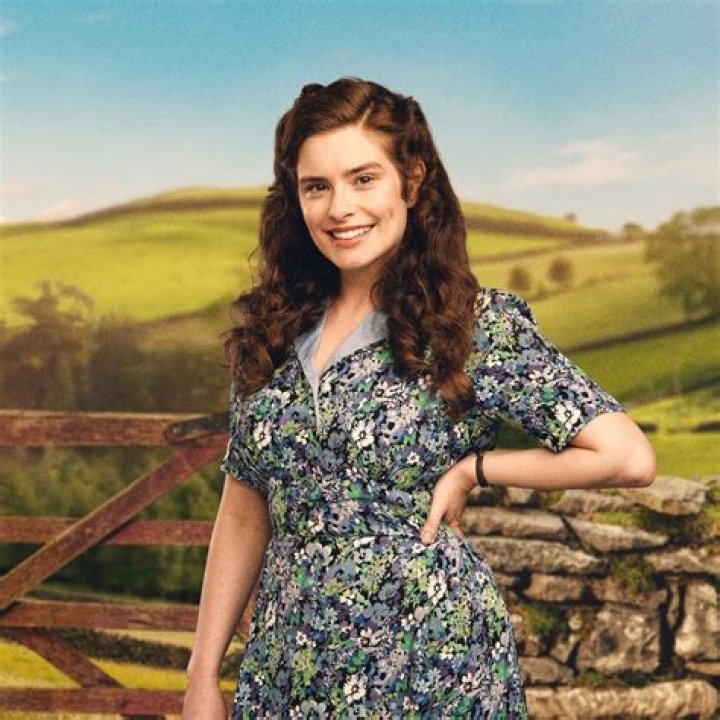 Rachel Shenton Has A Beautiful Family Life With Husband Chris Overton