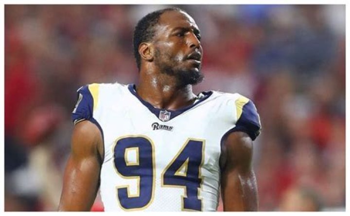 Robert Quinn age, height, ethnicity, family, college, 40 time, draft, trade, net worth, Instagram