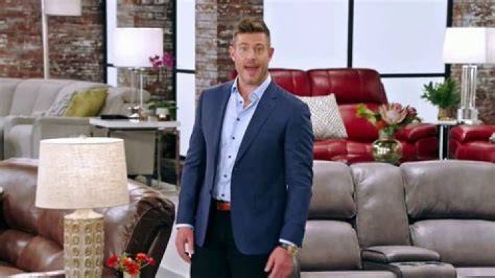 rooms to go actor Jesse Palmer Early Years and Football Career
