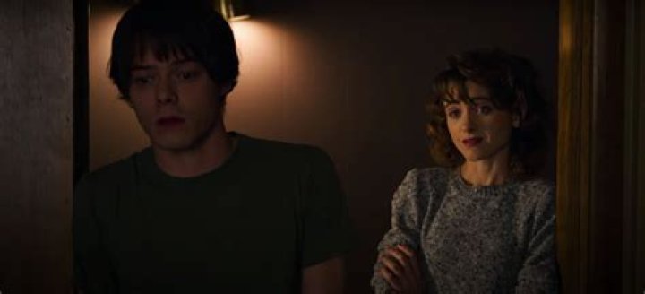 ‘Stranger Things’ star doesn’t really want Nancy to end up with Jonathan OR Steve