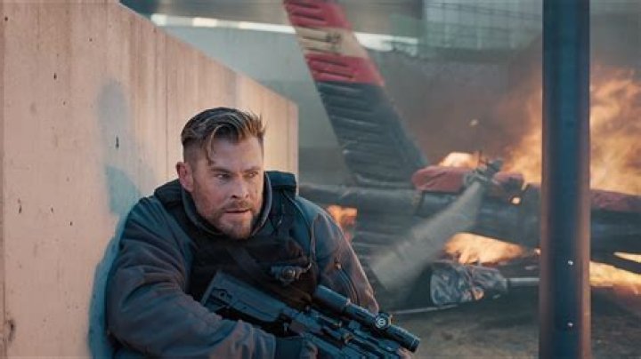 Surprising no one, Chris Hemsworth confirms his Netflix franchise is getting its own ‘Thor: Ragnarok’
