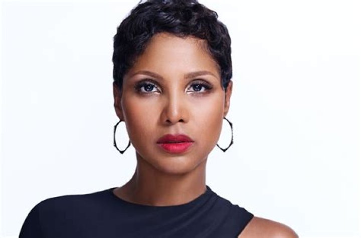 Toni Braxton’s Latest Video Has Fans Freaking Out: ‘It Looks Like The Coronavirus!’