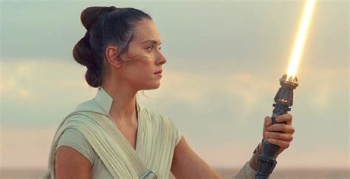 What do orange lightsabers mean in ‘Star Wars’ and who wields them?