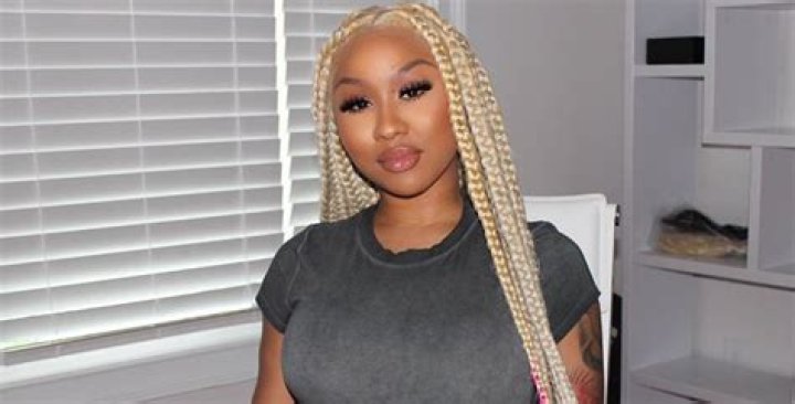 What is Ariana Fletcher sister Instagram?