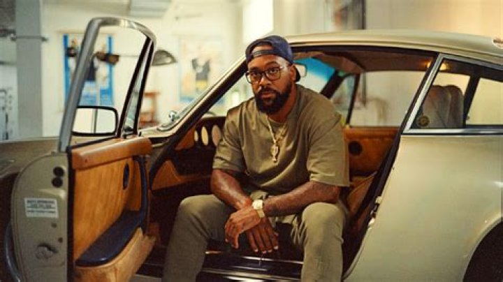 What is Marcus Jordan’s net worth?