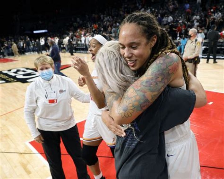 Who is Glory Johnson? Age, children, divorce