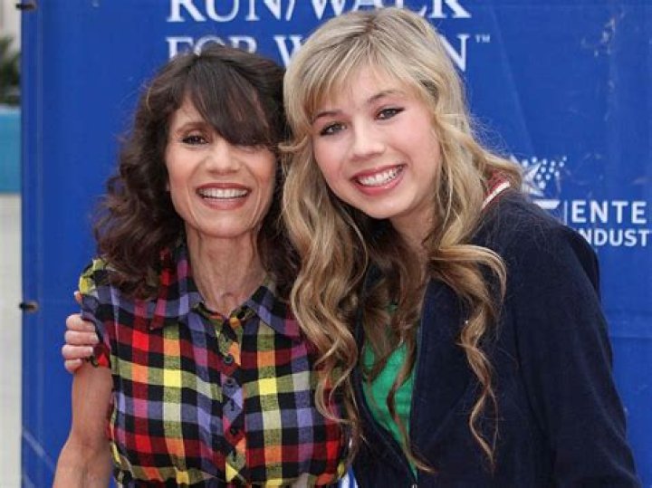 Who is Jennette McCurdy’s brother Dustin McCurdy?