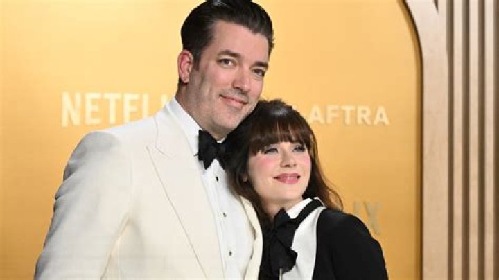 Zooey Deschanel Reportedly Thinks Jonathan Scott Is ‘Different’ From All The Men She’s Dated Before